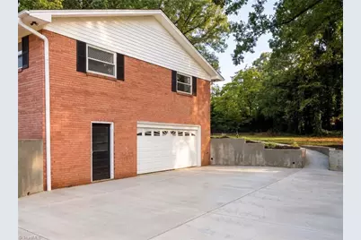 18 Colonial Drive, Lexington, NC 27292 - Photo 4