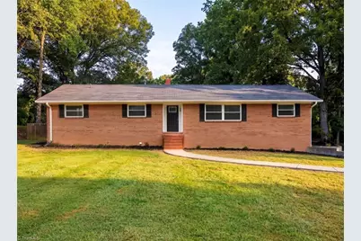 18 Colonial Drive, Lexington, NC 27292 - Photo 2