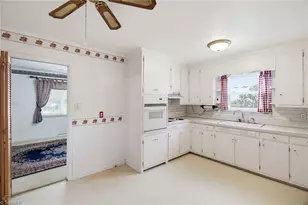 553 E Ridge Ave, Liberty, NC 27298 - Photo 14