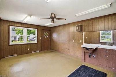 553 E Ridge Avenue, Liberty, NC 27298 - Photo 28