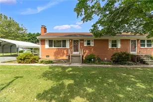 553 E Ridge Ave, Liberty, NC 27298 - Photo 2