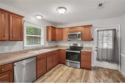 809 Merriweather Drive, King, NC 27021 - Photo 10
