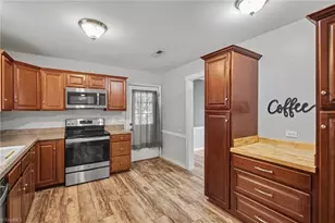 809 Merriweather Dr, King, NC 27021 - Photo 12