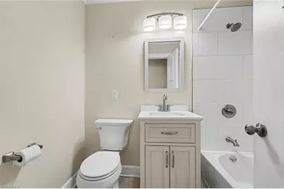 5107 Grandover Parkway, Greensboro, NC 27407 - Photo 16