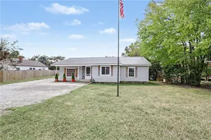 5883 Mendenhall Rd, Archdale, NC 27263 - Photo 4