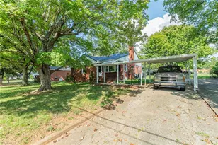 208 Avondale Dr, Lexington, NC 27295 - Photo 42