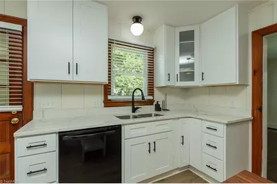 208 Avondale Drive, Lexington, NC 27295 - Photo 16