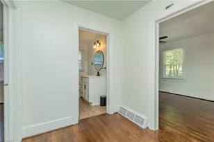 208 Avondale Dr, Lexington, NC 27295 - Photo 28