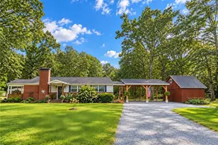 516 Old Embler Rd, Thomasville, NC 27360 - Photo 1