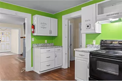 521 Bridges Drive, High Point, NC 27262 - Photo 6