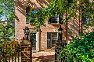 400 Fisher Park Cir, Greensboro, NC 27401 - Photo 28