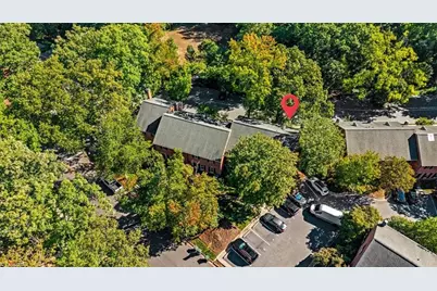 400 Fisher Park Circle #E, Greensboro, NC 27401 - Photo 34