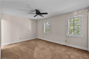 400 Fisher Park Cir, Greensboro, NC 27401 - Photo 12