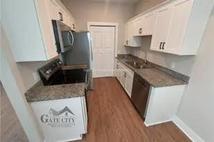 40 E 4th St, Lexington, NC 27292 - Photo 2