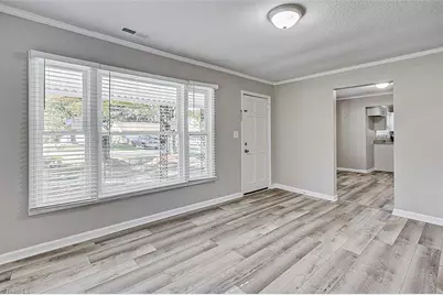 200 W Balfour Avenue, Asheboro, NC 27203 - Photo 2