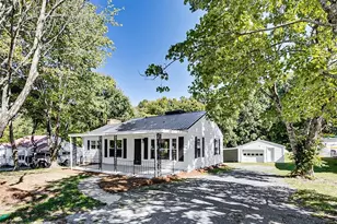 200 W Balfour Ave, Asheboro, NC 27203 - Photo 1