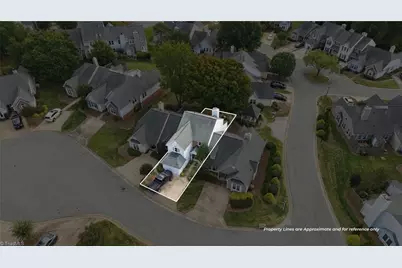4 Cedar Knoll Court, Greensboro, NC 27407 - Photo 2