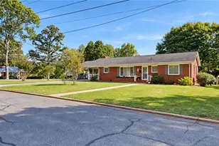 1401 Eldorada Rd, Winston-Salem, NC 27103 - Photo 4