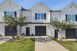 617 Pompano Dr, Greensboro, NC 27410 - Photo 2