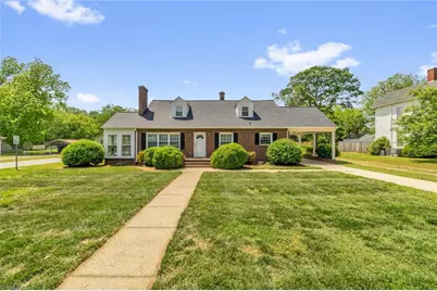318 S Fayetteville Street, Liberty, NC 27298 - Photo 2