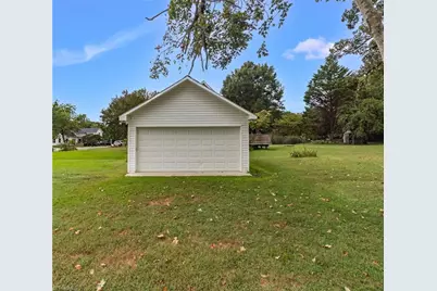 318 S Fayetteville Street, Liberty, NC 27298 - Photo 6