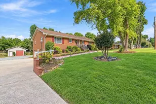 5172 Nicole Rd, Kernersville, NC 27284 - Photo 2