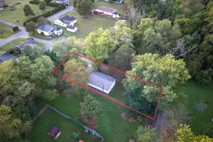 122 Galyean Rd, Mount Airy, NC 27030 - Photo 2