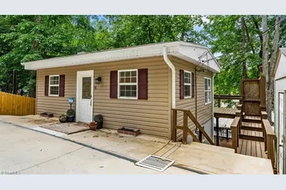 718 Lake Drive 9, Lexington, NC 27292 - Photo 6