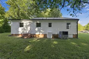 132 Randolph St, Liberty, NC 27298 - Photo 14