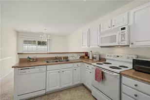 6001 Holland Park Ln, High Point, NC 27265 - Photo 4