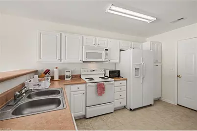 6001 Holland Park Lane, High Point, NC 27265 - Photo 16