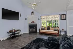 5125 Old Plantation Cir, Winston-Salem, NC 27104 - Photo 6