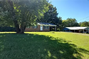 141 Eleanor Ave, Mount Airy, NC 27030 - Photo 18