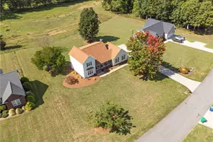 190 Plantation Circle, Reidsville, NC 27320 - Photo 36