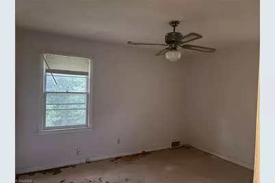 1127 Biltmore Avenue, High Point, NC 27260 - Photo 10