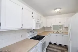 5907 King Charles Ct, Winston-Salem, NC 27012 - Photo 20
