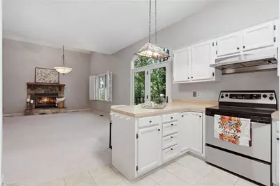 5029 Mereworth Court, Winston-Salem, NC 27104 - Photo 8