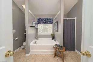 3828 Robbins Brook Dr, Winston-Salem, NC 27107 - Photo 20