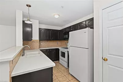 321 Quietwood Drive, Winston-Salem, NC 27103 - Photo 10