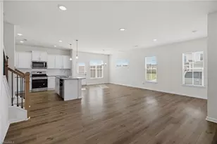 3727 Feltham Ln, Greensboro, NC 27282 - Photo 8