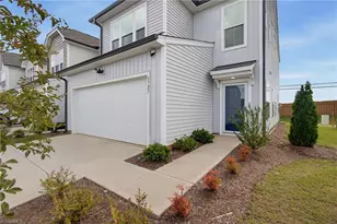 3727 Feltham Ln, Greensboro, NC 27282 - Photo 4