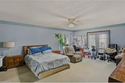 3808 Briarwood Avenue, High Point, NC 27265 - Photo 14