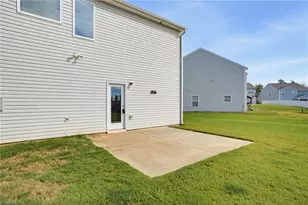 300 Baverhof Ct, Greensboro, NC 27405 - Photo 24
