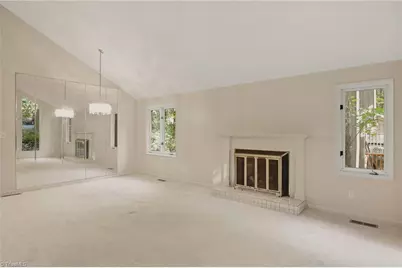 160 Carrisbrooke Lane, Winston-Salem, NC 27104 - Photo 2