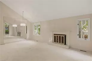 160 Carrisbrooke Ln, Winston-Salem, NC 27104 - Photo 2