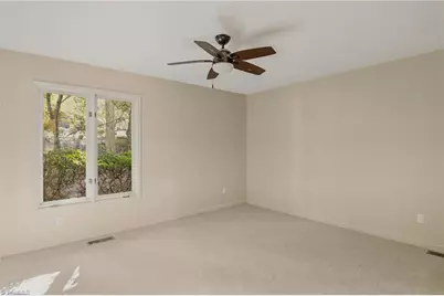 160 Carrisbrooke Lane, Winston-Salem, NC 27104 - Photo 14