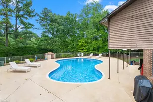 2508 Cottage Pl, Greensboro, NC 27455 - Photo 18