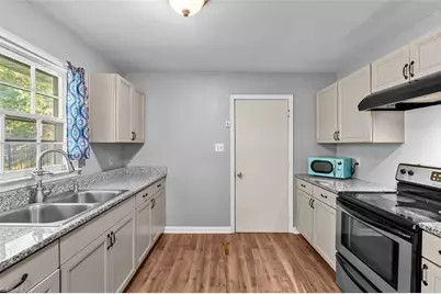 4105 Flagstaff Court, Greensboro, NC 27406 - Photo 12