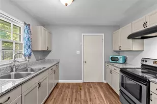 4105 Flagstaff Ct, Greensboro, NC 27406 - Photo 12