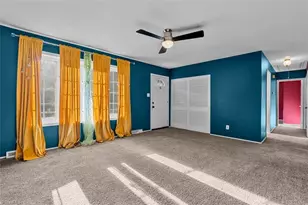 4105 Flagstaff Ct, Greensboro, NC 27406 - Photo 6